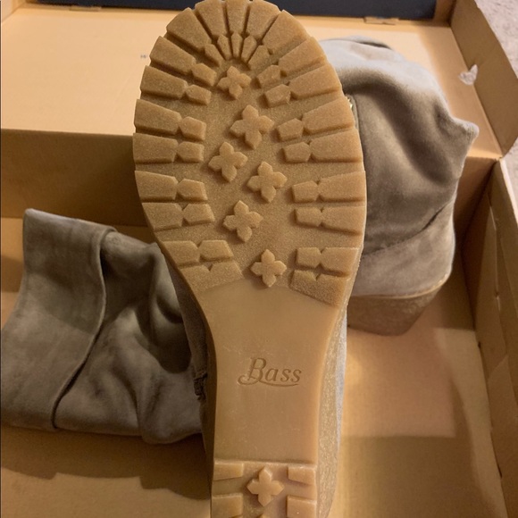 BASS-EDEN STONE suede leather boots New with Box - Picture 4 of 6